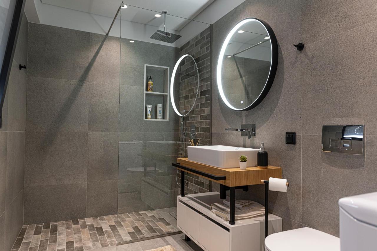 A&N Athens Luxury Apartments - Akadimou Buitenkant foto